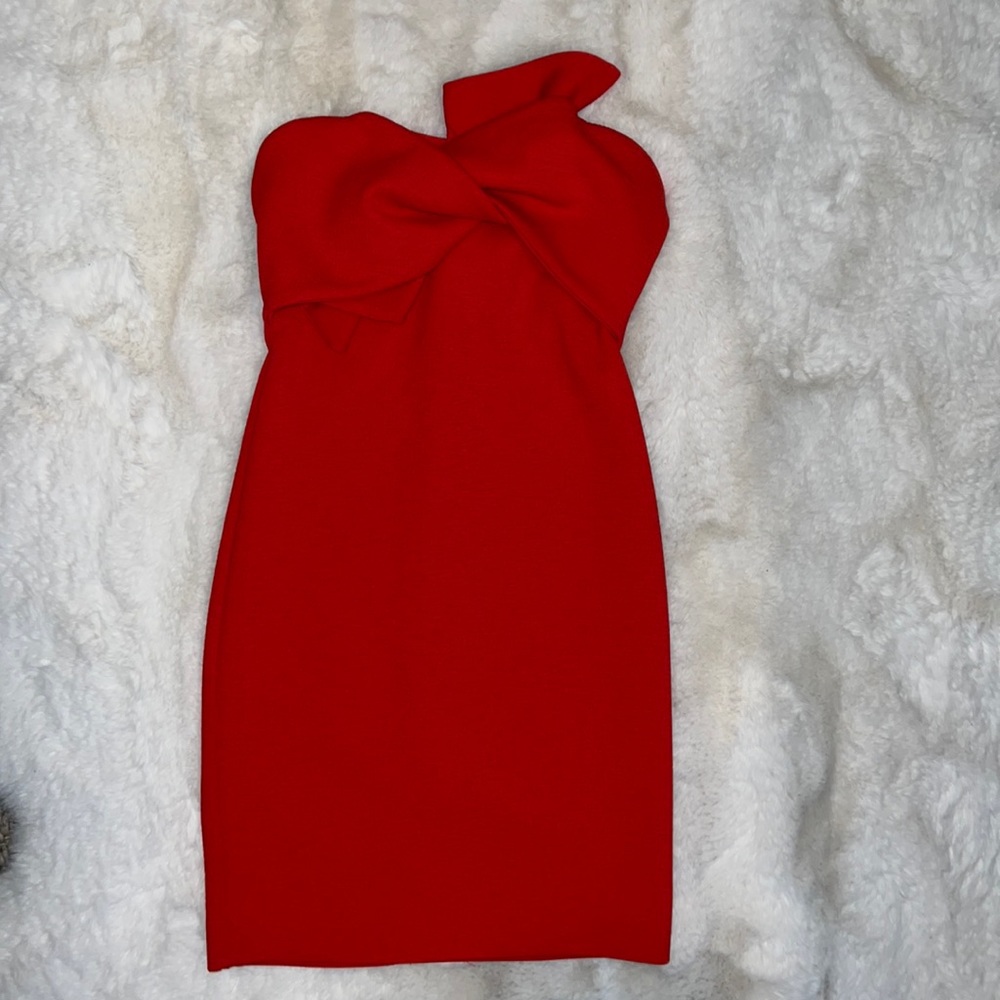 Classy red dress💋